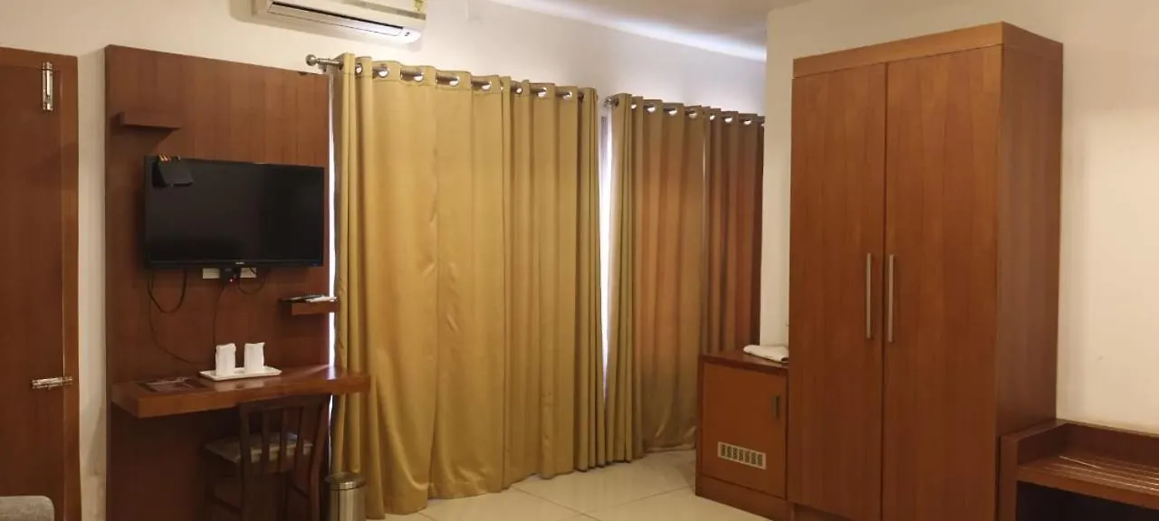 Pratheeksha International Hotel Mattul 2*,  India